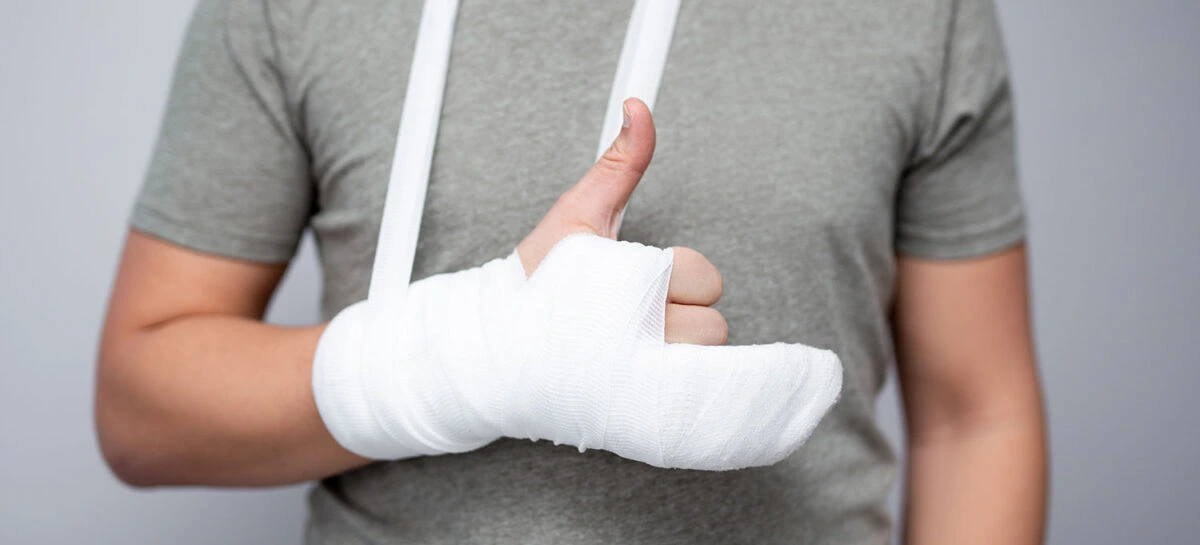 كم من الوقت يستغرق العظم المكسور للشفاء؟